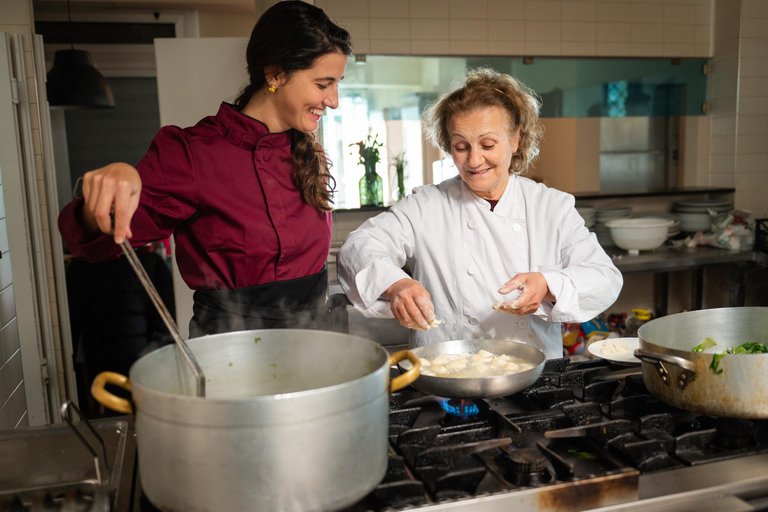 Rzym — warsztaty kulinarne w rzymskim domu w dzielnicy TrastevereRzym – warsztaty kulinarne w rzymskiej rezydencji w dzielnicy Trastevere