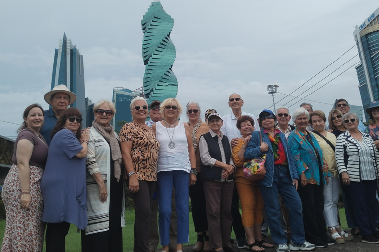 Panama: Panama City Tour + Panama Canal (Miraflores Locks) Panama: Panama City Tour + Panama Canal Shared 5 Hours Spanish