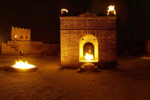 Visite guidée de Gobustan et du temple du feu avec un guide parlant italien