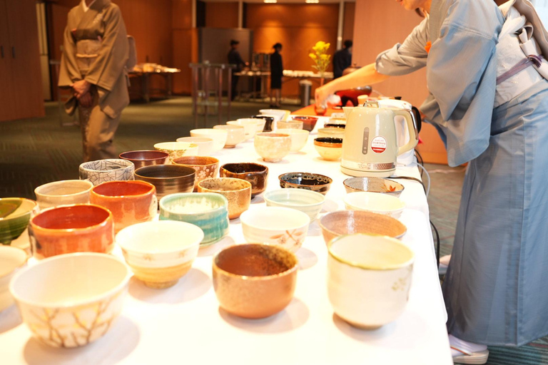 Osaka: Private Tea Ceremony Experience at Your Location