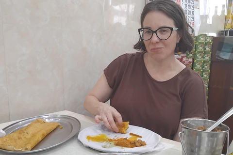 Colombo Foods Tour by Tuk Tuk ( Food chargers included )