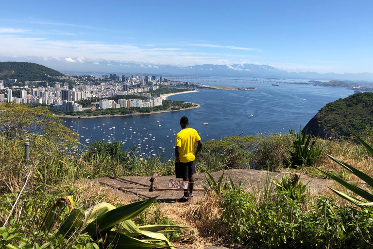 Walking tour + Trail Favelas Babilônia and Chapéu Mangueira Favela Tour + Trilha Morro da Babilônia