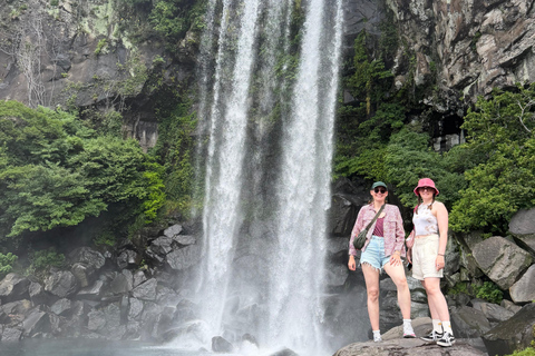 Jeju: Full-Island Top Highlights Day Tour with UNESCO Sites