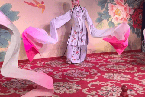 Chengdu: Sichuan Opera & Face-Changing Show