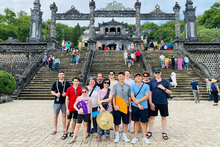 De Da Nang/Hoi An : Visite de luxe de la ville de Hué avec le col de Hai VanVisite avec droits d&#039;entrée