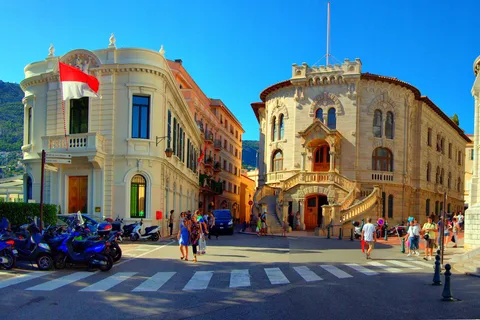 Da Nizza: Tour di un giorno a Monaco, Montecarlo e Eze
