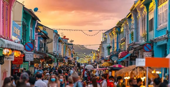 Phuket: Sunset, Old Town & Night Market Tour