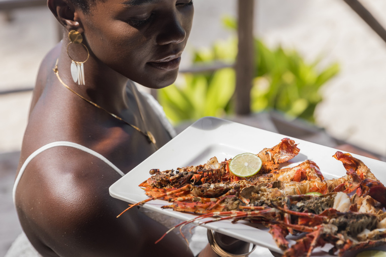 Zanzibar: Blue Lagoon Snorkeling & Sandbank Tour with BBQ Blue Lagoon Snorkeling & Sandbank Tour without Transfer