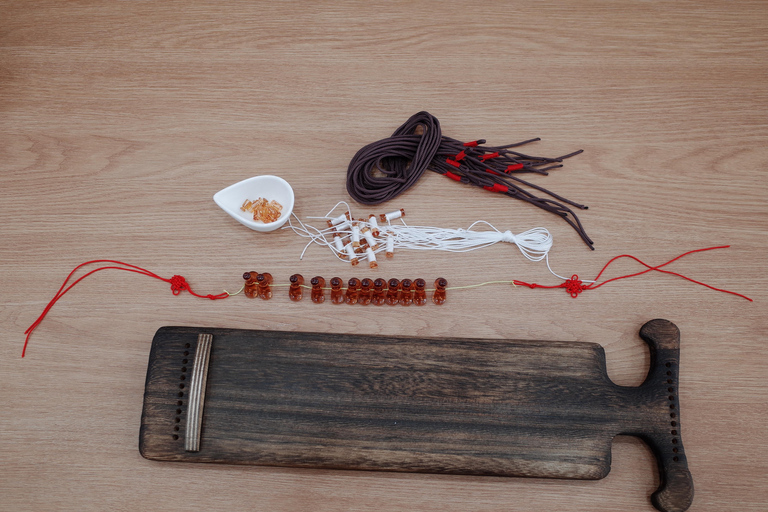 Seoul: Mini Gayageum Workshop with Bukchon Views Premium : DIY Mini Gayageum + Authentic Master Lesson