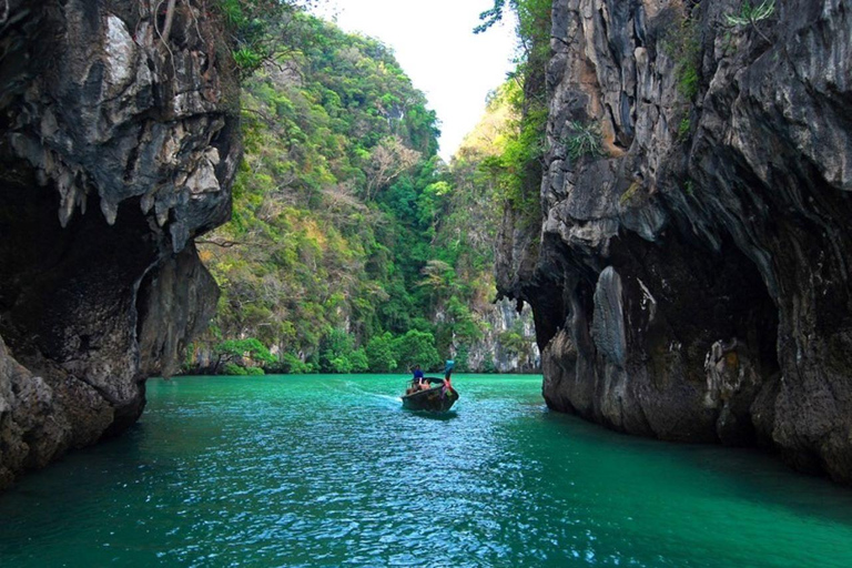 Krabi: James Bond & Hong Islands by Speedboat with Canoeing