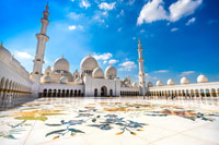 Da Dubai , Abu Dhabi FullDay viaggio con Ferrari World Entry - Hizvo