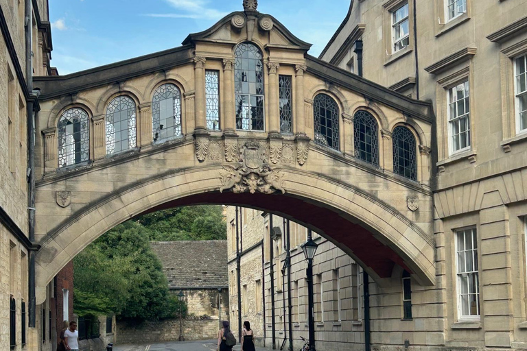 Oxford Pub Tour: Historic Pubs and Local Brews