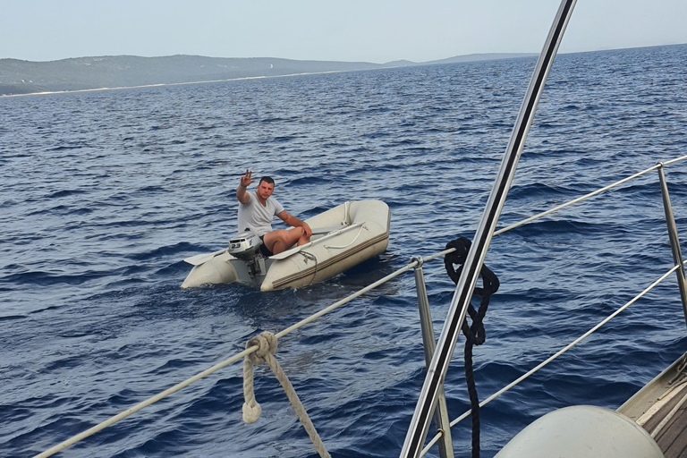 دوبروفنيك - جولة خاصة لمدة نصف يوم بالقارب الشراعي إلى جزر إلافيتي