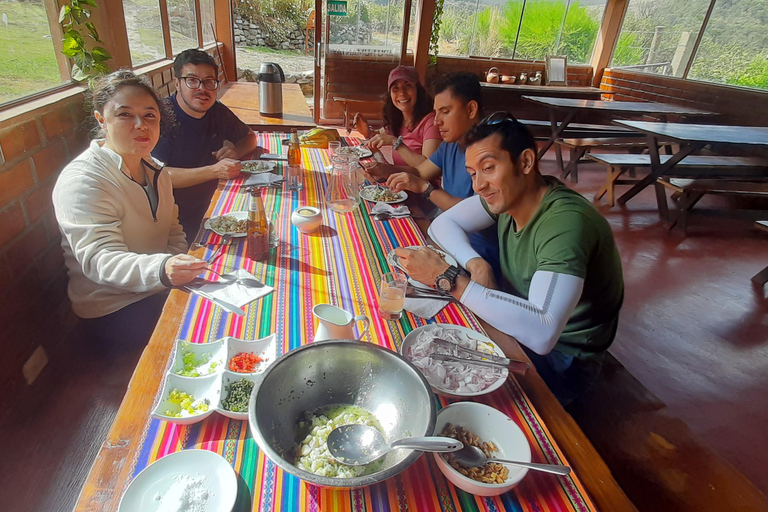 Cusco: Humantay Lagoon Hike with Luxury Domes with Alpacas