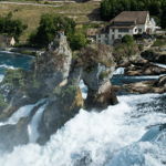 Da Zurigo: Escursione mattutina alle cascate del Reno con biglietto d'ingresso