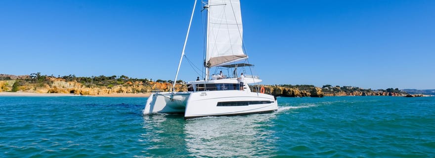 Vilamoura : Algarve - demi-journée en catamaran privé