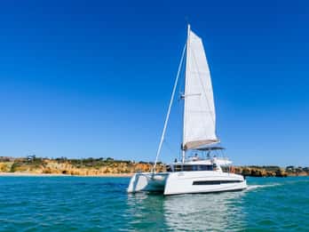 Vilamoura: Algarve Private Sunset Catamaran Charter