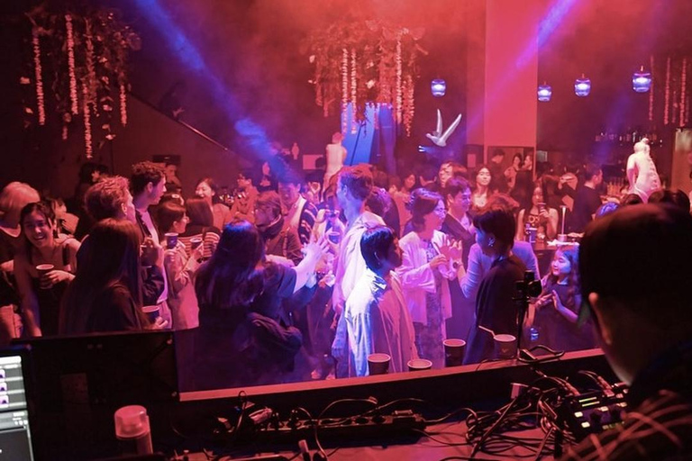 Busan: Ruta por discotecas: ¡Baila, bebe y diviértete toda la noche!Busan: Ruta por las discotecas: ¡Baila, bebe y diviértete toda la noche!