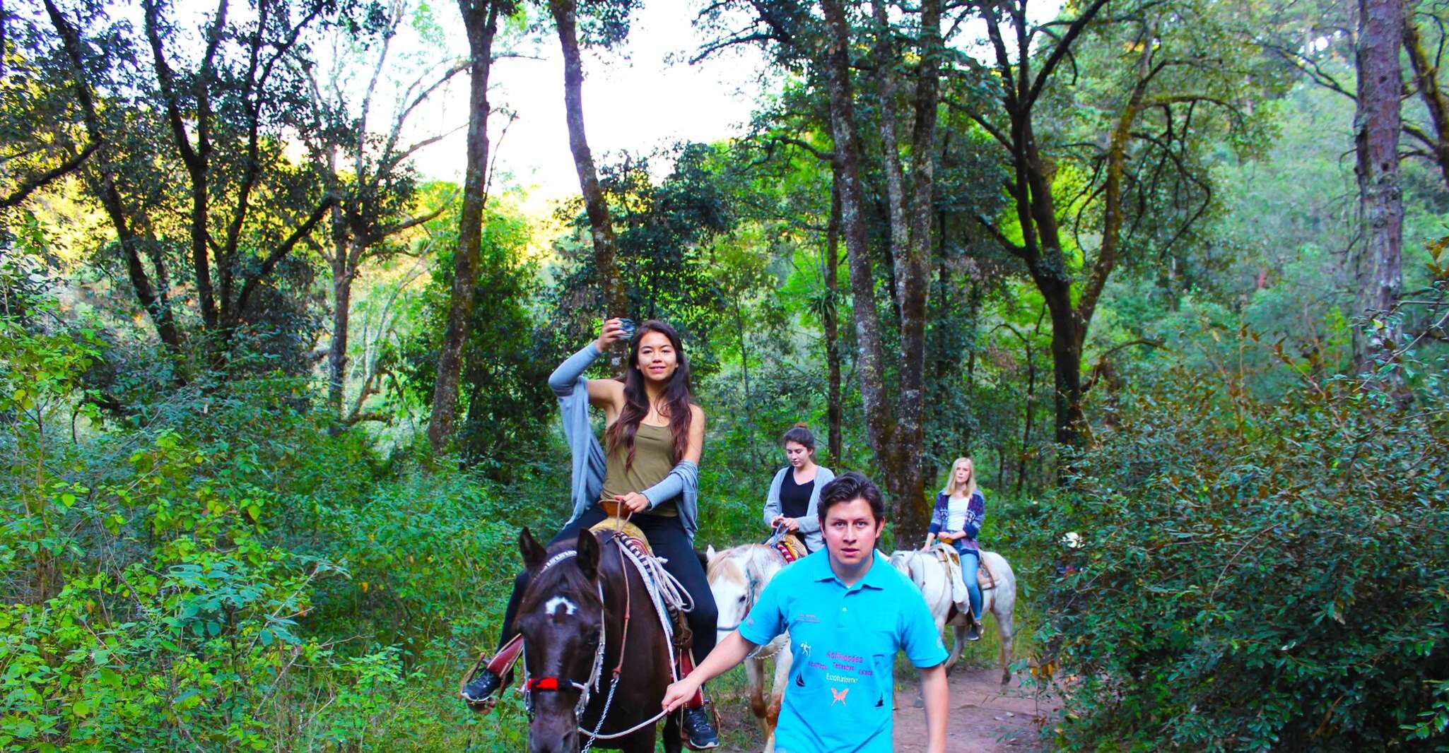 Valle de Bravo, Wasserfall Reittour - Hizvo