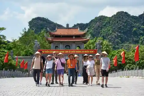 Ninh Binh 1 Día,HoaLu-Tam Coc-Cueva de Mua,Almuerzo Buffet,Autobús Limusina