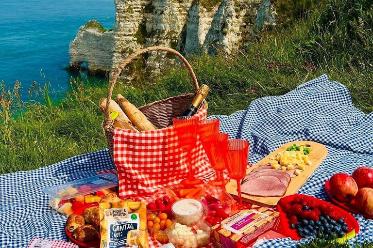 Private Tour Paris: Étretat Cliffs & Monet’s Gardens + Gift Premium Minivan (Up to 6 Guests)