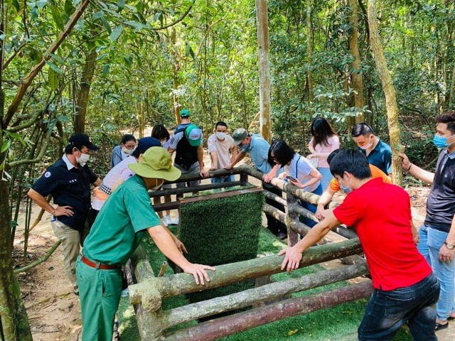 Visit Cu Chi Tunnel, Black Virgin Mountain, & Cao Dai Temple Tour in Cu Chi, Vietnam