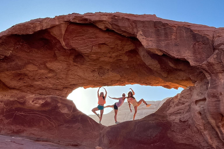Wadi Rum: Private Luxury Cave Stay, Sunset Tour & Dinner
