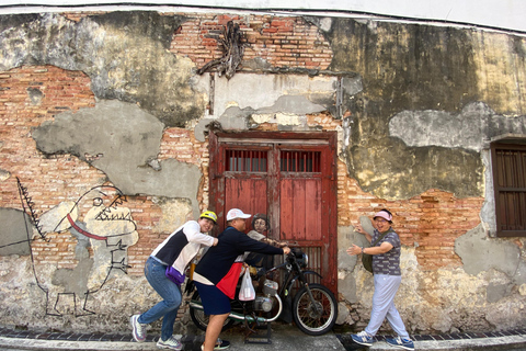 Heritage &amp; Henna: 3-Hour Walking Tour in George Town