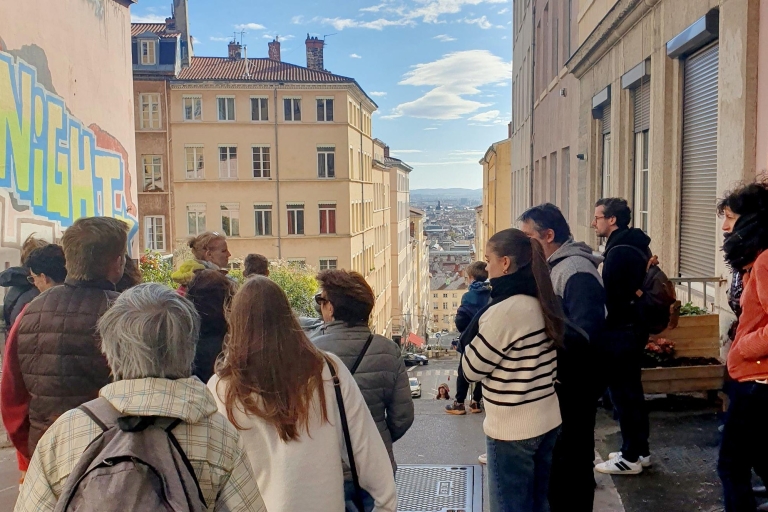 Storytelling tour of Croix-Rousse in French
