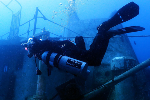 Larnaca: Private Wreck Diving Tour with Gear & Photos
