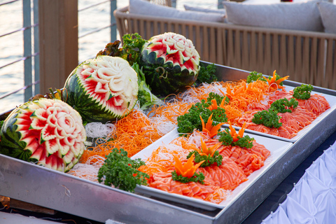 Pattaya: Oriental Atlantis Dinner Cruise & Cabaret Show VIP Seat (Private Table for 1-6 Person)