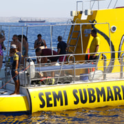 Larnaca: Yellow Submarine Swim Cruise with Unlimited Drinks