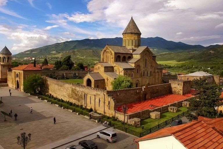 Private Day Tour from Kutaisi to Mtskheta and Tbilisi