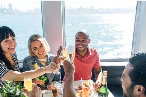 Z New Jersey: Rejs do Nowego Jorku na lunch lub kolację w formie bufetuRejs z kolacją w formie bufetu po Nowym Jorku