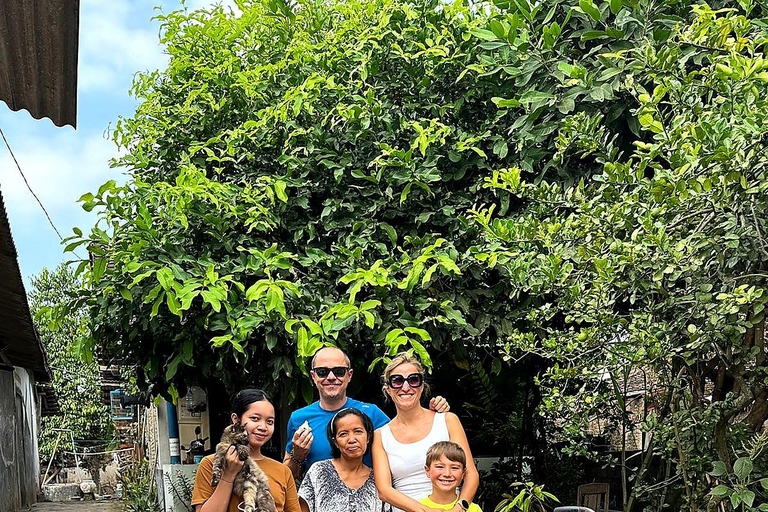 Yogyakarta: Cooking Class & Countryside Bike Tour with Lunch