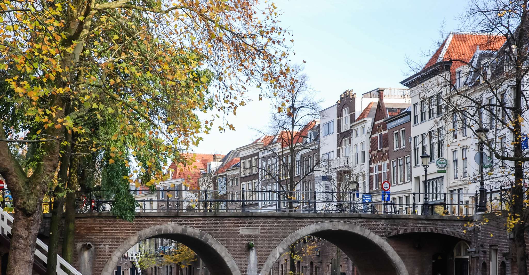 Utrecht, City Canal Cruise - Housity