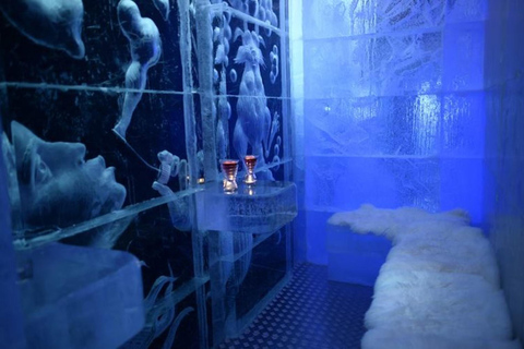 Tromsø: Magic Ice Bar Entrance and Welcome Drink