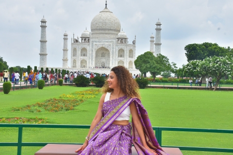 Depuis Delhi : Visite du Taj Mahal et d'Agra en voiture au coucher du soleilVoiture avec chauffeur et guide privé