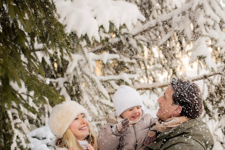 Munich and Alps: Private Family Photoshoot Family Photoshoot in Garmisch, Eibsee and Zugspitze