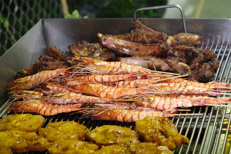 Hoi An: a excursão gastronômica noturna por Vespa e churrasco privado