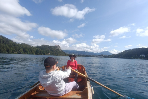 Zagreb: Postojna Cave, Lake Bled & Ljubljana Private Tour