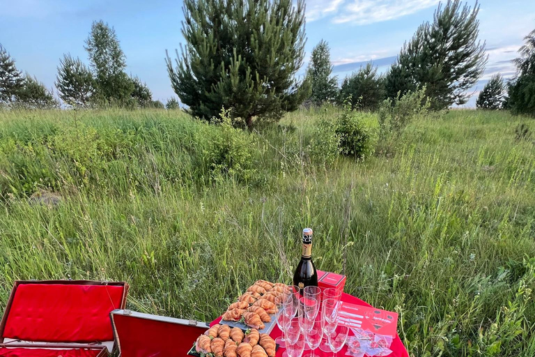 Trakai Hot Air Balloon Flight with Champagne & Small Gifts