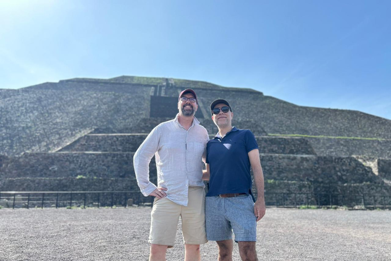 SHARED TOUR OF TEOTIHUACAN WITH BREAKFAST IN CAVE INCLUDED