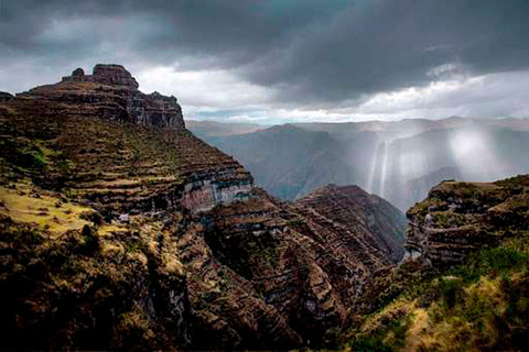 Von Cusco aus: Die Entdeckung der Geheimnisse von Waqrapukara