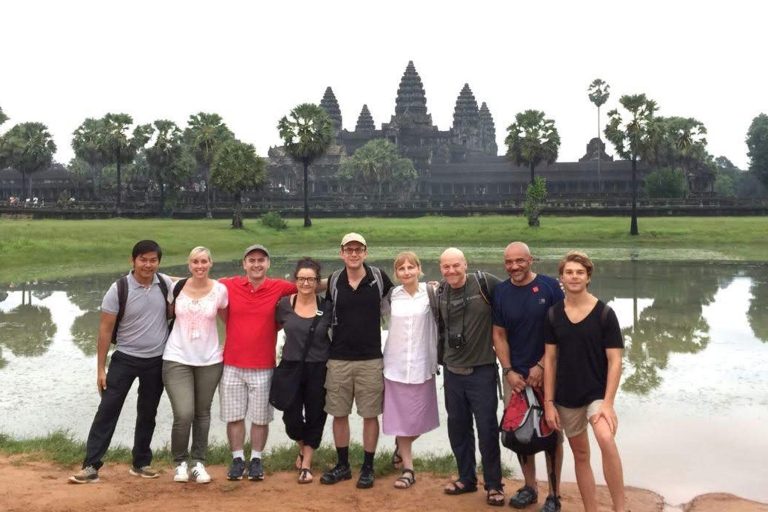 Private Guide: 1-Day Tour to Angkor Wat
