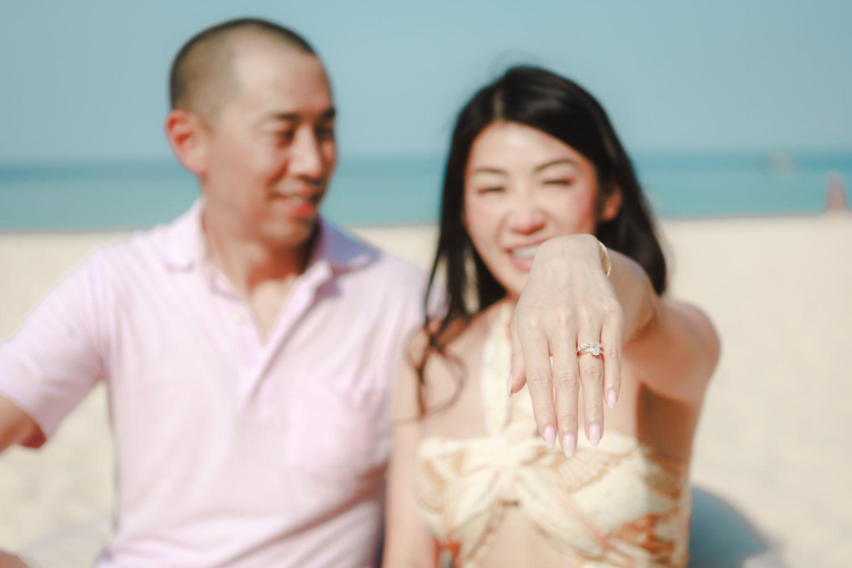 Phuket: parfotografering på Surin BeachFotografering på stranden (50 professionellt redigerade bilder)