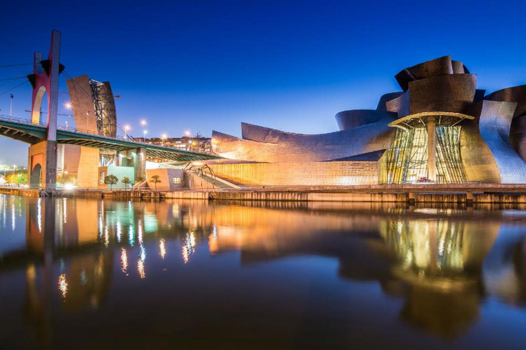 Bilbao: VIP Guggenheim-Small Group- Expert Guide - Simultaneous Translation Bilbao: VIP Guggenheim - Small Group - Expert Guide - Simultaneous Translation