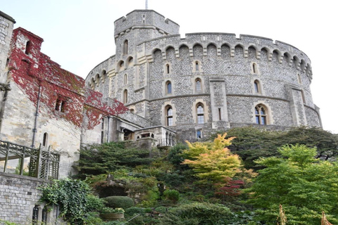 Cardiff: Stonehenge & Windsor Castle Day Trip with Guide