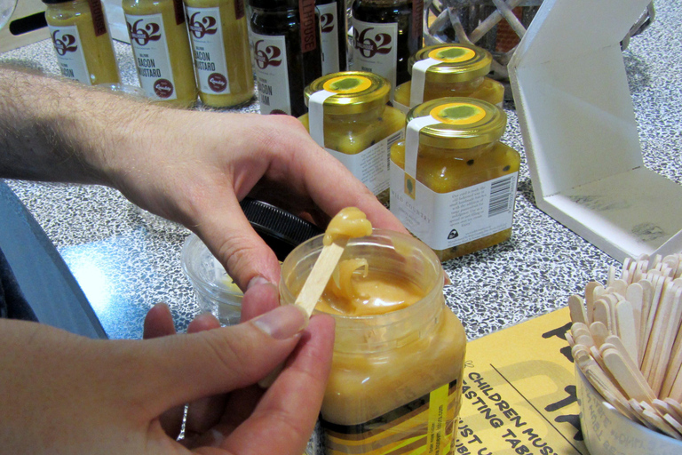 Auckland: Wai-O-Tapu and Lake Taupo Private Day Tour