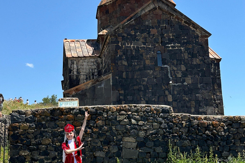 Off- Road Tour at Dimats Mountain with cultural experiences
